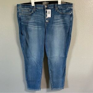 Torrid Bombshell Jeans Size 24 XS Extra Short Inseam Ankle Blue High Waist Denim